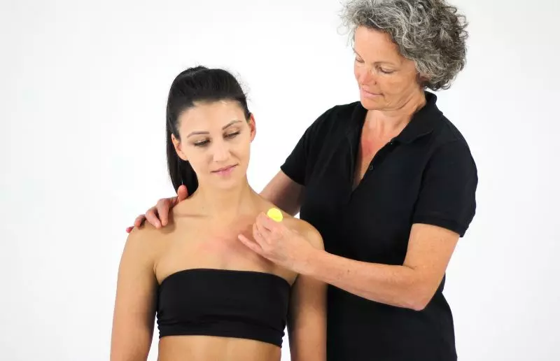 Faszienmassage mit BellaBambi® Cups Faszienmassage mit BellaBambi® Cups